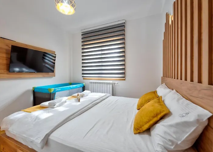 Lux Dijana Апартаменты *